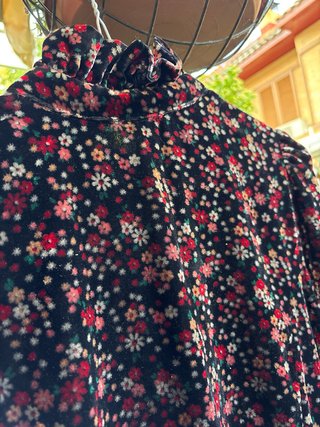Vestido de terciopelo estampado floral