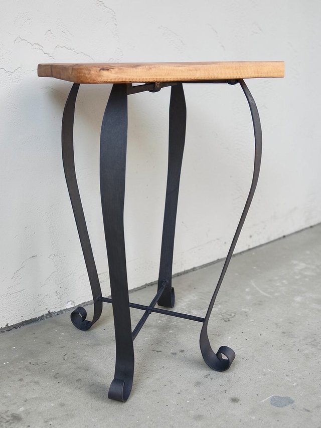 Mesita forja y madera