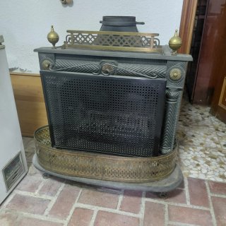 Chimenea Hierro Fundido y Latón Años 50