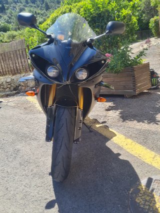 Yamaha R1 Crossplane