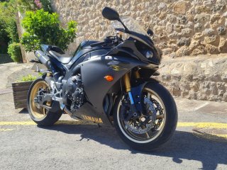 Yamaha R1 Crossplane