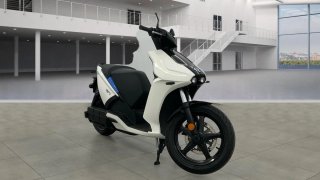 Ray 7.7 Scooter Eléctrico
