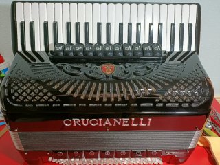 Acordeón Crucianelli Profesional Cassotto 2 + 2
