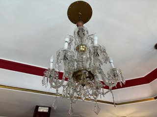 Lámpara de cristal vintage dorada