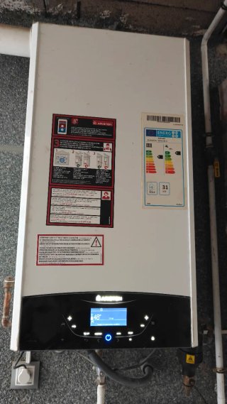 Caldera Gas Natural Ariston Genus One 35
