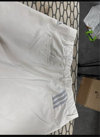 Short de sport Adidas beige - ES 46