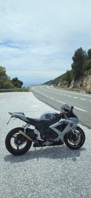 Suzuki GSXR 600 K8
