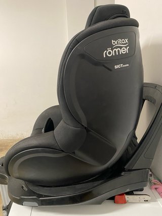 Britax Römer Dualfix 360º ISOFIX + Reductor bebé