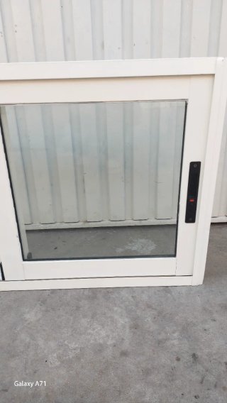 Ventana aluminio 115.5x63.5 cristal double