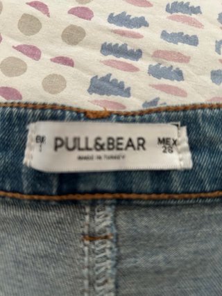 Minifalda vaquera con botones Pull and Bear