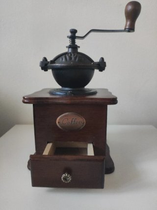 Molinillo de café vintage madera y metal