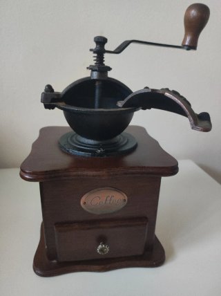 Molinillo de café vintage madera y metal