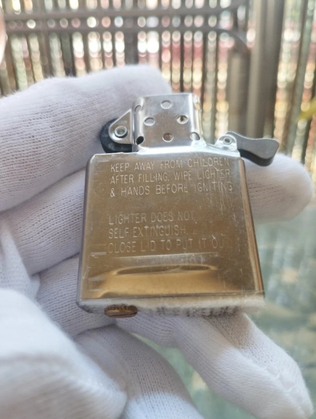Encendedor Zippo Solid Titanium