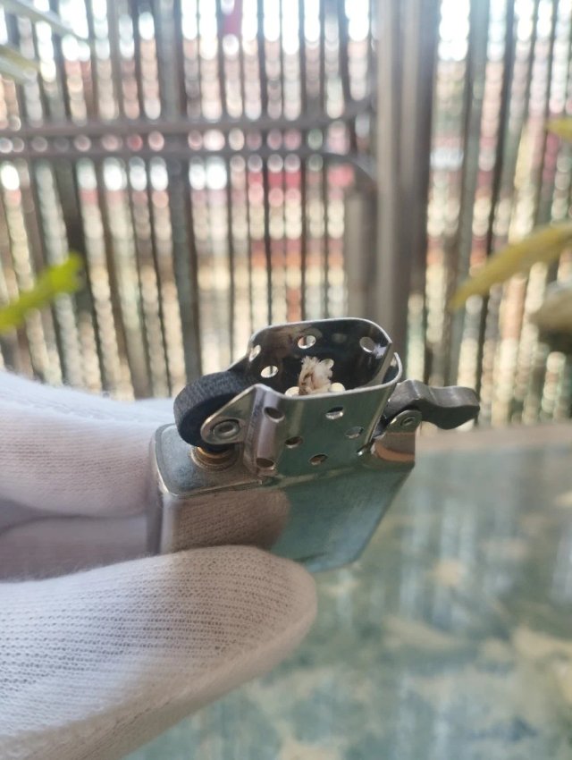 Encendedor Zippo Solid Titanium
