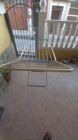 Tendedero plegable metálico