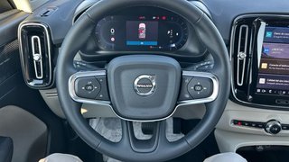 Volvo XC40 2.0 B3 PLUS BRIGHT AUTO 163 5P