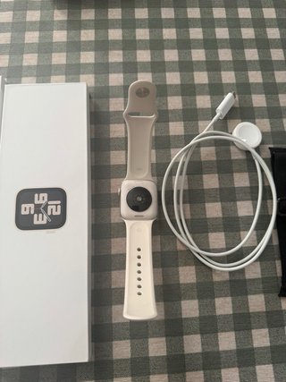 Apple Watch SE 2ª Gen 40mm Beige