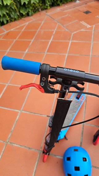 Pacchetto 2 Monopattini Oxelo + 2 Casco Azzurri