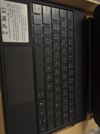 funda con teclado inalámbrico Bluetooth para iPad