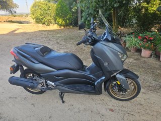 Yamaha xmax 125 tech max
