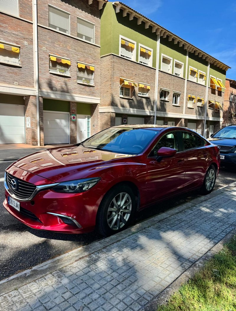 Mazda 6 Rojo 2.2 150CV Diesel - foto 1