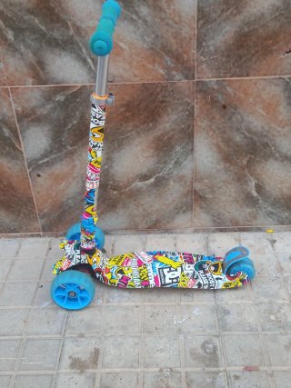 Patinete infantil 3 ruedas decorado