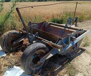 Traílla pequeña con ruedas