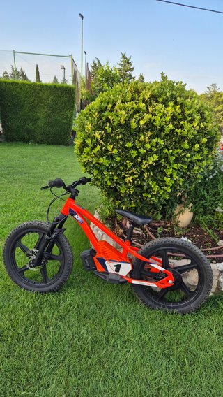 Bicicleta Eléctrica Stacyc KTM 2025
