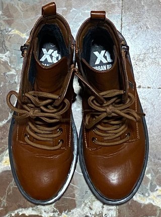 Botas Camel con cordones