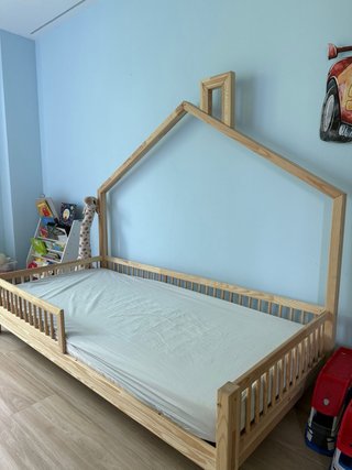 Cama casita madera con colchon