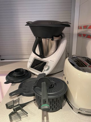 Thermomix TM6 con todos los accesorios