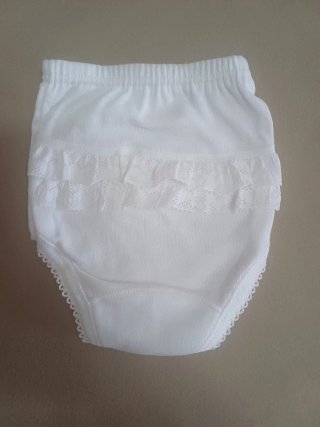 Lote Ropa Bebé Blanca: Body, Cubrepañal y Babero