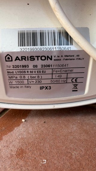 Termo calentador de agua Ariston blanco