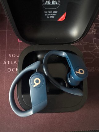 Powerbeats Pro Azul y Dorado