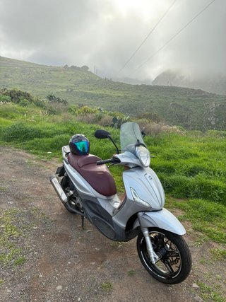 Piaggio Beverly 350 Sportouring Plata