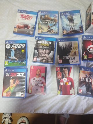 Conjunto di 11 videogiochi PS4 e Switch