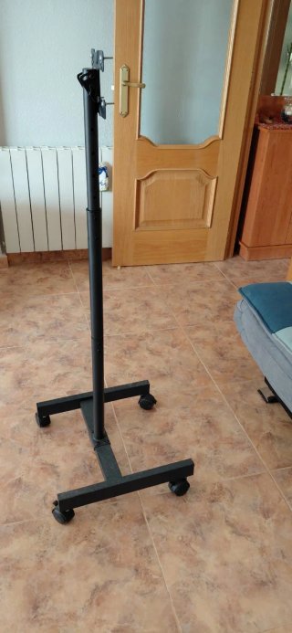 Soporte TV BONTEC con Ruedas
