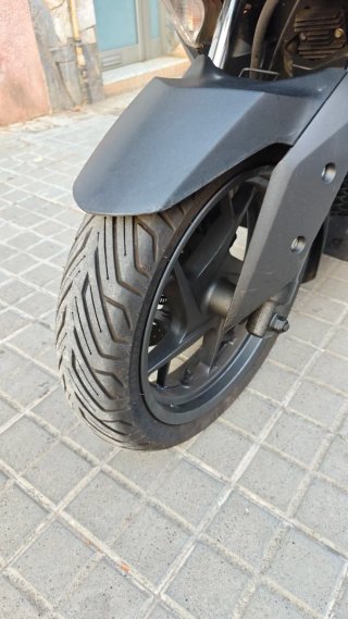 Yamaha XMAX 300 Negra