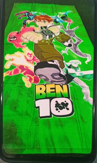 Toalla Ben 10 Piscina