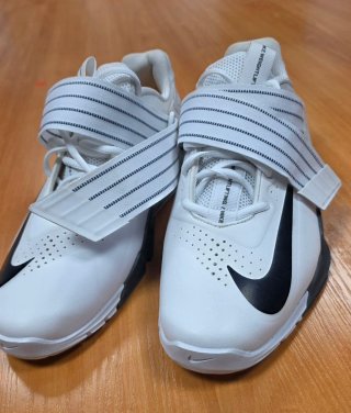 Zapatillas Nike Savaleos - Nuevas