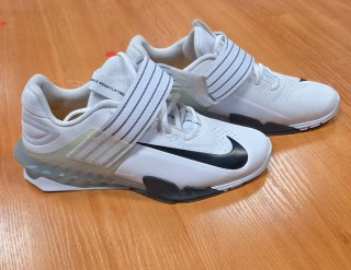 Zapatillas Nike Savaleos - Nuevas