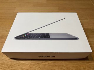 MacBook Pro 13 del 2018 color Plata con Touch Bar