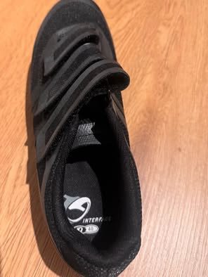 Zapatillas ciclismo IZUMI negras