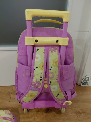 Mochila Totto con ruedas y estuche.Tamaño mediano