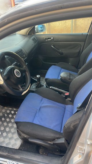Volkswagen Golf 2002