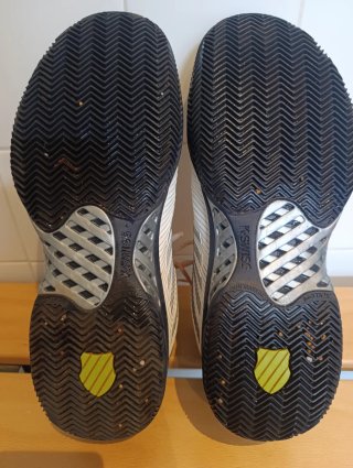 Zapatos K-Swiss Beige y Negro