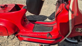 Vespa 75 SL Roja 1975