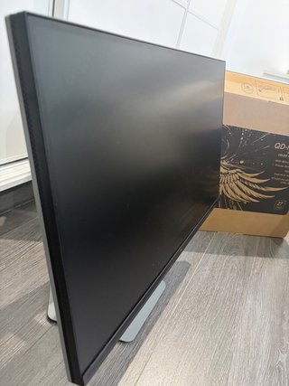 Monitor TCL QD-Mini LED 27