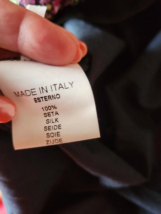 Abito in seta floreale nero