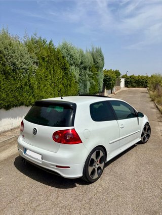 Volkswagen Golf gti v